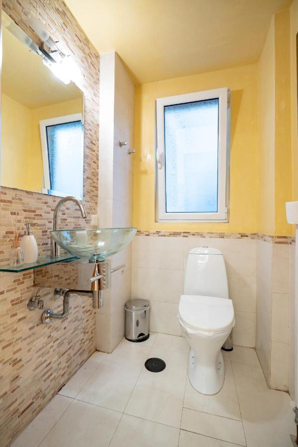 Acropolis Metro St.3 Bedrοοms 6 Persons Maisonette Atina Dış mekan fotoğraf